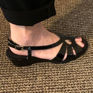 New Soft Style black patten sandals. Size 11